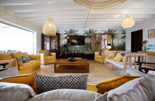 Petit-Bourg Villa | Villa Saint Vincent by Habitation Saint Charles