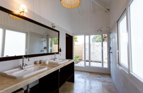 Petit-Bourg Villa | Villa Saint Vincent by Habitation Saint Charles