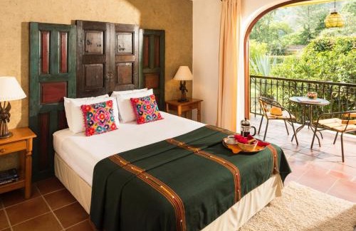 Santa Catarina Palopo Hotel | Villa Santa Catarina