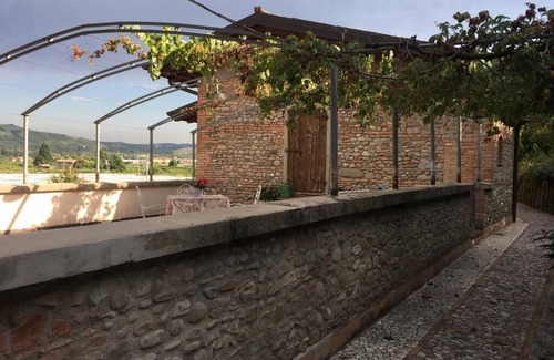 Vignola Villa | Villa Santi Ferrari