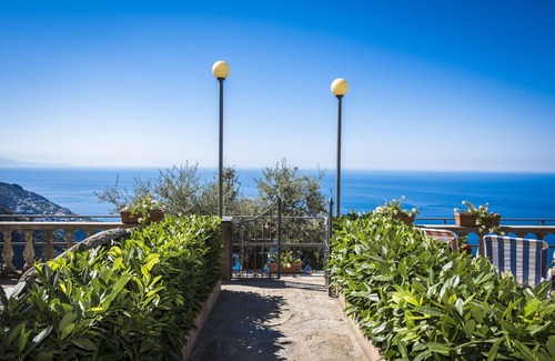 Path of the Gods Villa | Villa Savina - Villa familiar elegante con vistas a la costa de Amalfi