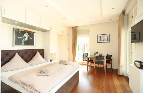Hohe Dune Apartamento | Villa Schmidt - Strandhaus direkt am Meer mit Sauna, Sport und Dünengarten IV