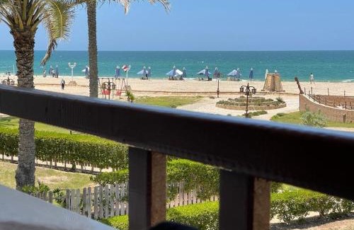 Al Arish Complejo | Villa, Sea Front View in gated community and security