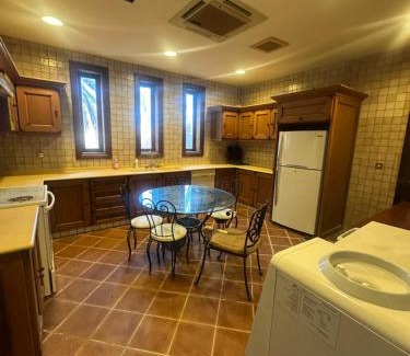 Mizail Chalet De Esquí | villa sea view