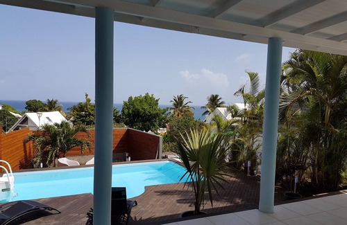 Grande-Terre Villa | VILLA vista mar con piscina.