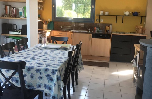 Carolles Villa | Villa, frente al mar en la bahía del Mont Saint Michel para 6 personas