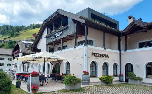 Selva di Val Gardena Apartamento | Villa Sella