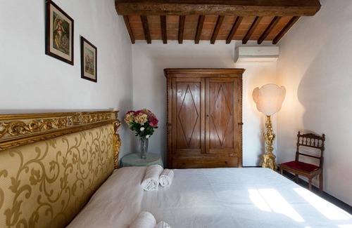 Cortona Otro | VILLA SERENA x15 Beautiful villa surrounded by nature, with swimming pool just 1 km from Cortona