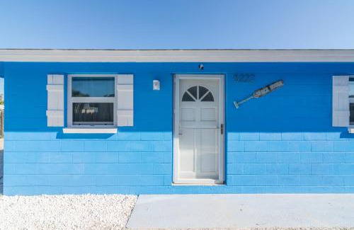 Biltmore Beach Casa | Villa Serenity, Pet Friendly