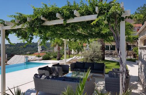 Selca Villa | Villa Shiraz