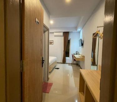 Banggai Kepulauan Hotel | Villa SIDAPORE JD