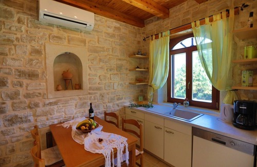 Atsipópoulon Casa | Villa Sifina, villa de piedra con vistas al mar y zona tranquila, cerca de la playa, piscina