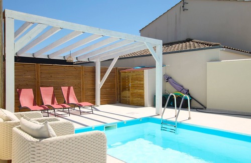 Talmont-Saint-Hilaire Villa | Villa Silène, bonita casa de vacaciones totalmente equipada con piscina climatizada