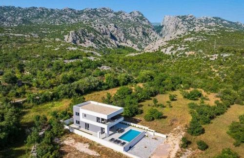 Seline Villa | Villa Silente with pool in a quit area