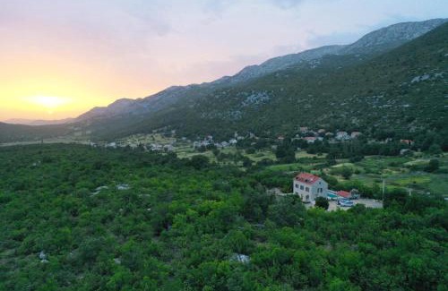 Dubrava Villa | Villa Sion peaceful villa with private pool and stunning mountain view