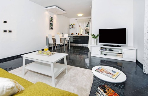 Rovinjsko Selo Villa | Villa Sky