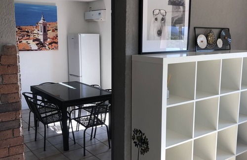 Vidauban Villa | Villa sleeps 12/14 with family.