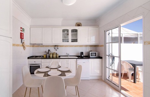 Vila Nova De Cacela Villa | Villa "Sol Da Bornacha" con vistas a la montaña, piscina compartida y Wi-Fi