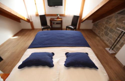 Kastel Stari Cama Y Desayuno | Villa Sol