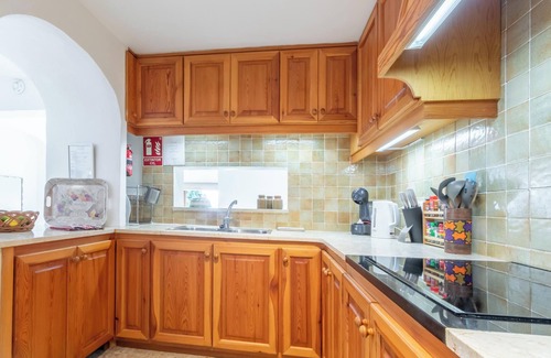 Montgo de Toscamar Villa | Villa "Sol y Luna" con vistas a la montaña, piscina, terraza, aire acondicionado y Wi-Fi