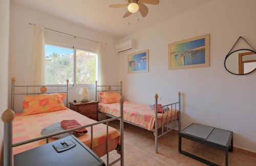 Salobreña Villa | Villa Sol y Mar with heated pool and jacuzzi