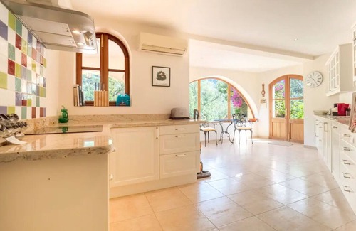 Fornalutx Villa | Villa 'Sol y Montes' con vistas a la montaña, piscina privada y Wi-Fi