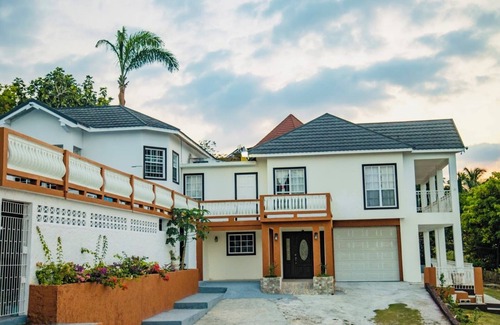 IronShore Estates Villa | Villa Solstice