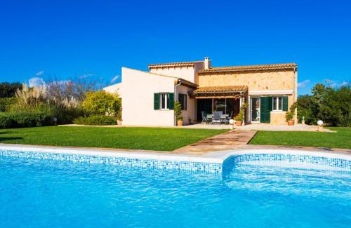 Campos Chalet De Esquí | Villa Son Pere by Slow Villas