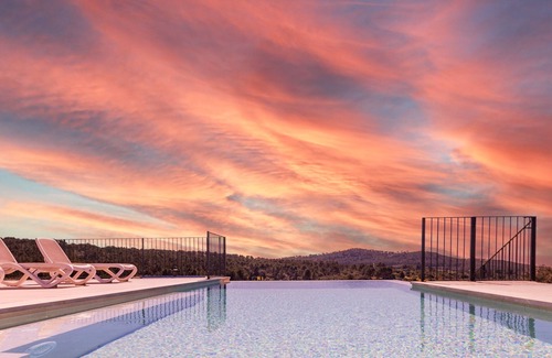Son Antem Chalet De Esquí | Villa Son Pons con especial carácter mallorquín y vistas impresionantes
