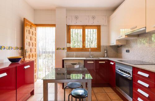 Llano de los Pastores Villa | Villa Sonada Busot private pool