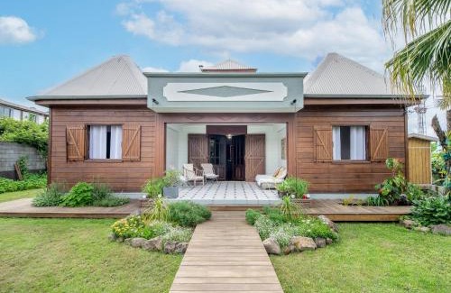 Les Avirons Casa | Villa spacieuse avec jardin, cheminée et billard, 5 chambres pour 10 pers. - FR-1-786-35