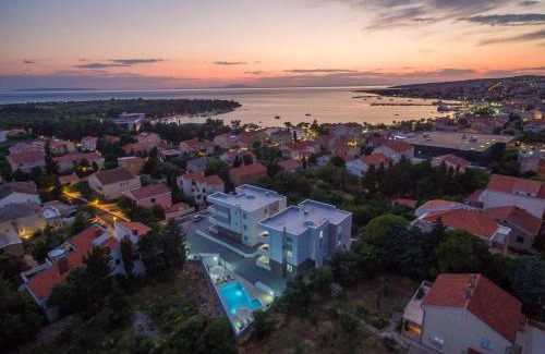 Zrce Apartamento | Villa Star 5 luxury apartment with a pool