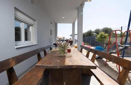 Sucuraj Villa | Villa Stipea - Four Bedroom Villa with Swimming Pool