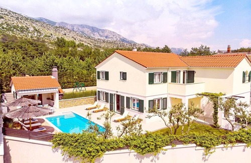 Omis Villa | Villa Stozak, private heated pool, cinema , sauna