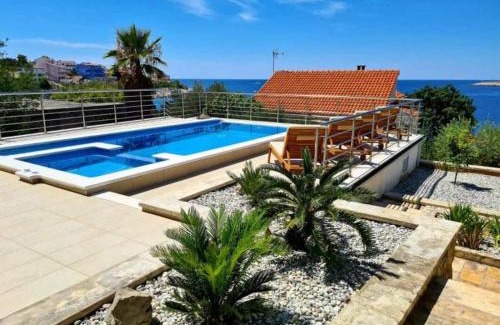 Razanj Villa | Villa Sucic Razanj