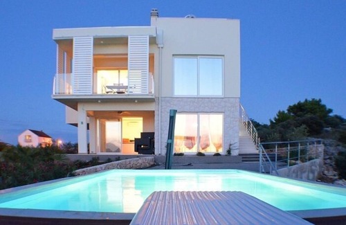 Susica Apartamento | Villa Summer Dreams - un oasis de peacful en Murter - ideal para grupos familiares y