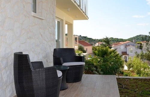 Susica Apartamento | Villa Summer Dreams - un oasis de peacful en Murter - ideal para grupos familiares y