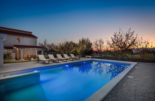 Kastela Casa | Villa Sunshine con vistas a la bahía de Kastela