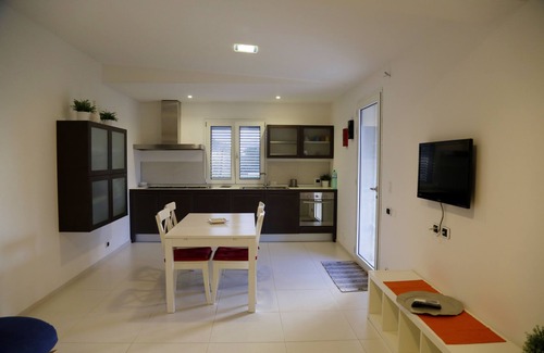 Ragusa Casa | Villa rodeada de jardines y piscina, la máxima relajación, se admiten animales