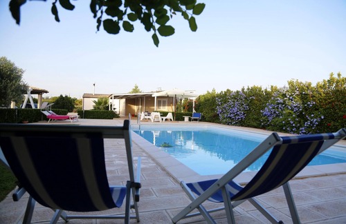 Ragusa Casa | Villa rodeada de jardines y piscina, la máxima relajación, se admiten animales