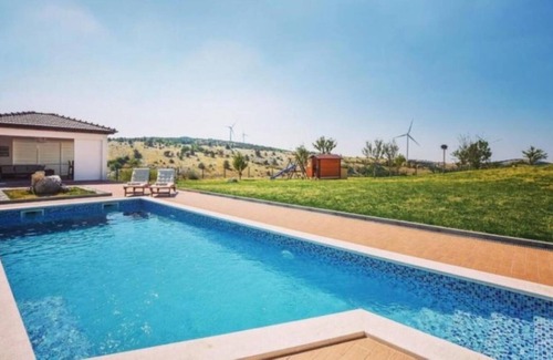 Muc Villa | Villa Svilaja****