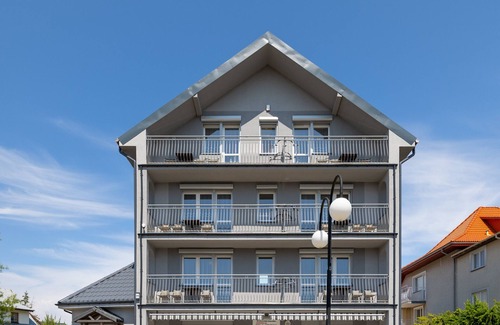 Rewal Apartamento | Villa Szamotulanka by Renters