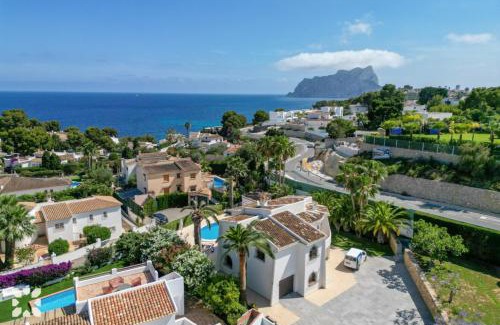 Urbanitzacio la Fustera Villa | Villa Tabarca by Abahana Villas