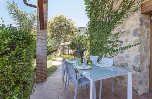 Pedralba Apartamento | VILLA TAMARIT (Casa independiente, jardín y pisicina , hasta 12 personas)