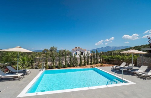 Katomerion Villa | Villa Taphian