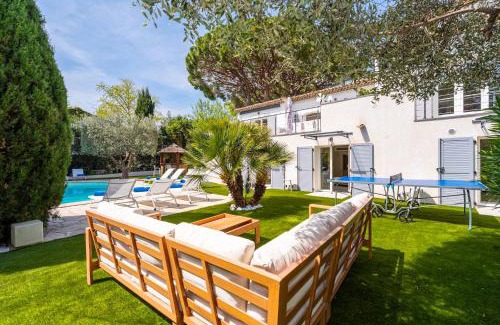 Riou - Petit Juas - Av de Grasse Villa | Villa Tassinia