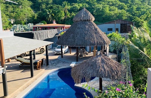 La Huerta Villa | VILLA TENACATITA COSTALEGRE