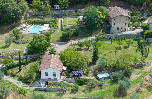 Sesto Fiorentino Villa | Villa en Sesto Fiorentino con 9 habitaciones, capacidad 17