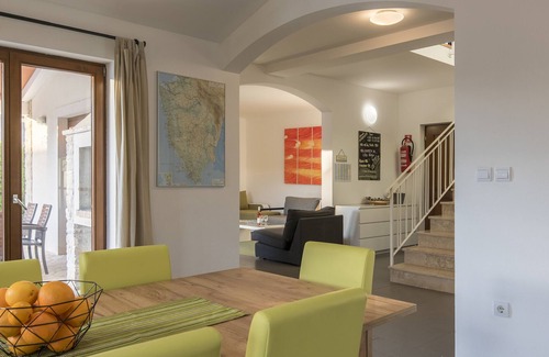 Rojnici Villa | Villa Terca nearby Labin – Crovillas GmbH