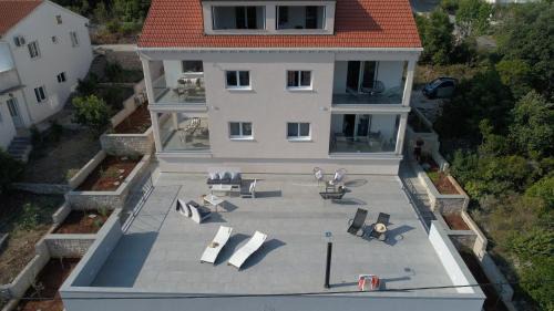 Cove Tri Zala (Zrnovo) Apartamento | Villa Teuta